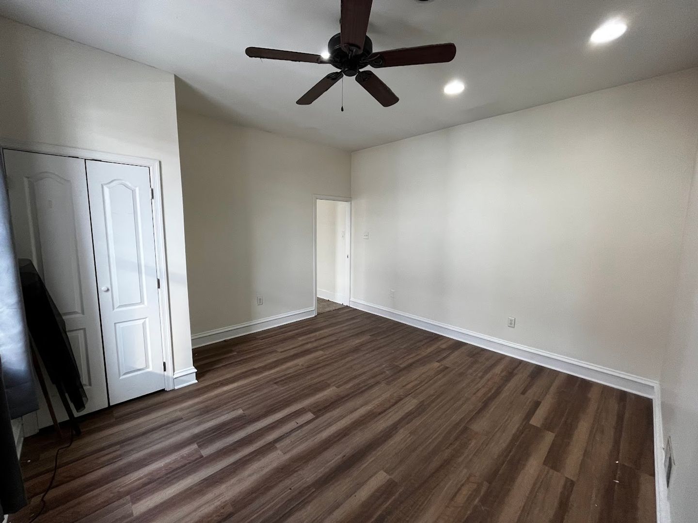 Pittsburgh Apartment: 2120 E. Carson Street