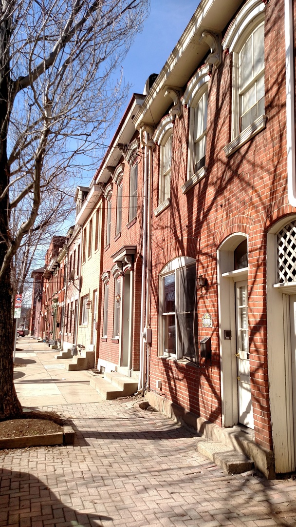 Pittsburgh House: 2221 Jane Street