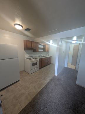 Available NOW -- 1Bd/1 Bath apartment in Irwin