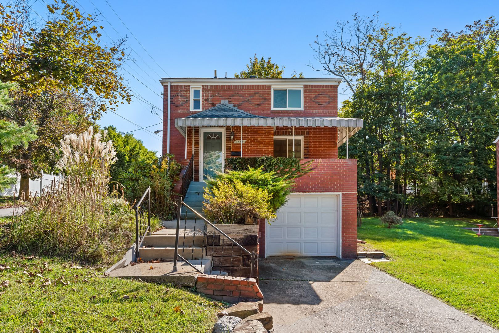 Pittsburgh House: 1560 Hawthorne Street