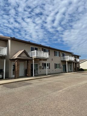 2 Bedroom 1 Bath Lower Unit Continently Located Near the North Crossing! – photo 1
