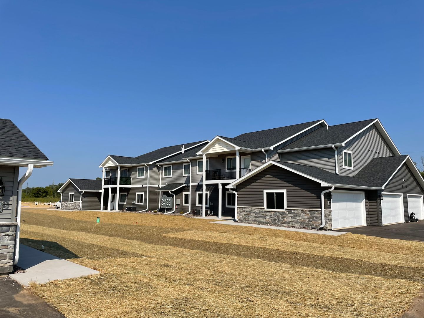 Elk Mound Apartment: 224 & 226 Independence Dr