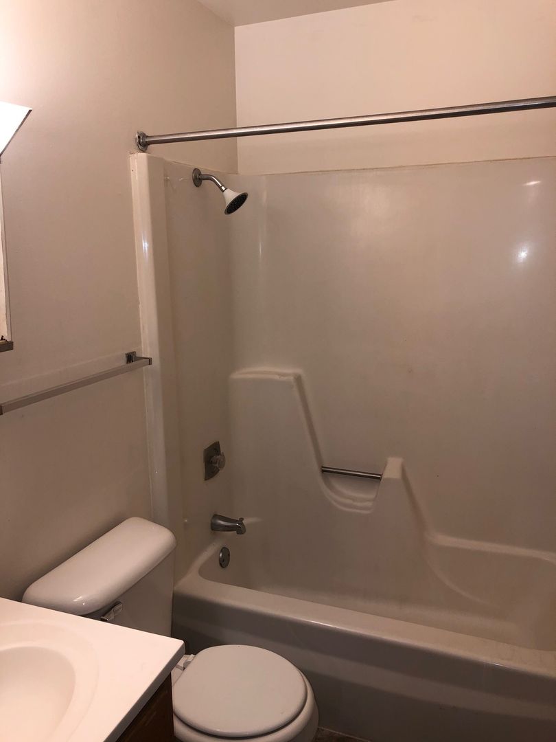 33153315 Runway Avenue 3315, Eau Claire, WI 54703