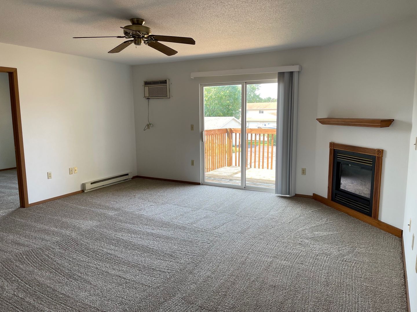 Eau Claire Apartment: 4914 Kappus Drive