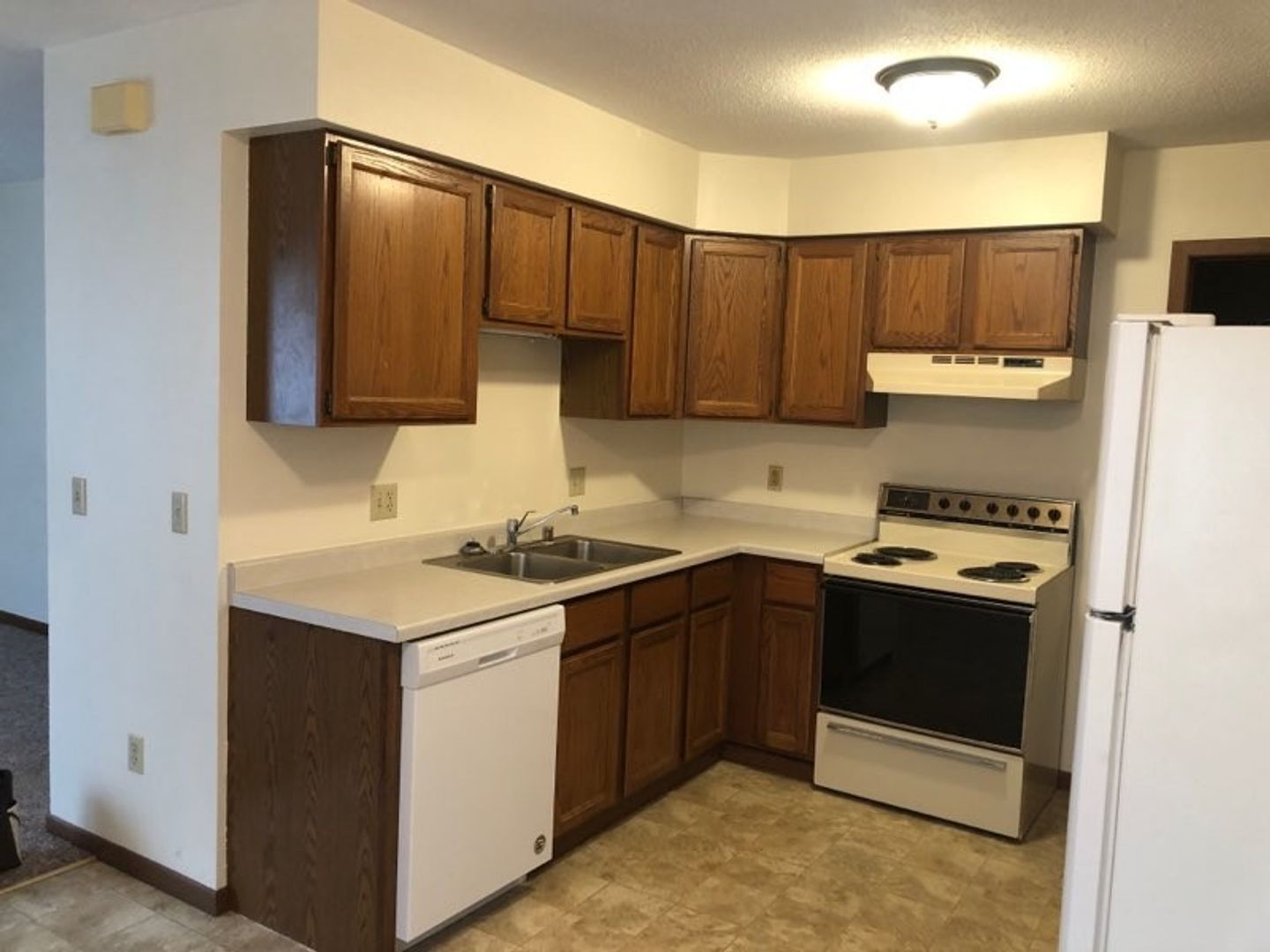 Eau Claire Apartment: 4706 Kappus Drive
