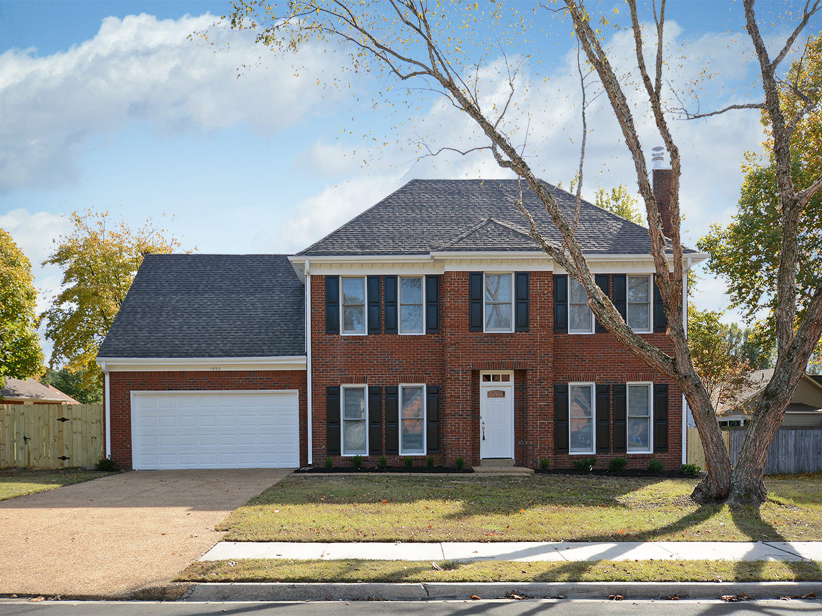 Cordova House: 1992 Kings Cross Ln