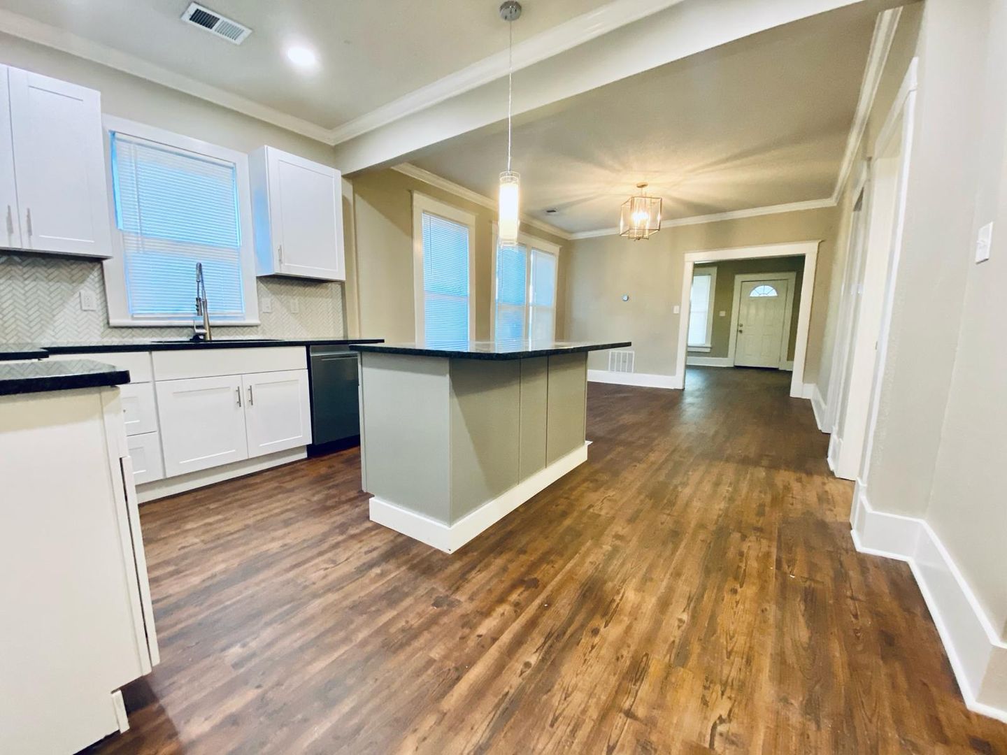 1029 Bruce Street 7 of 12