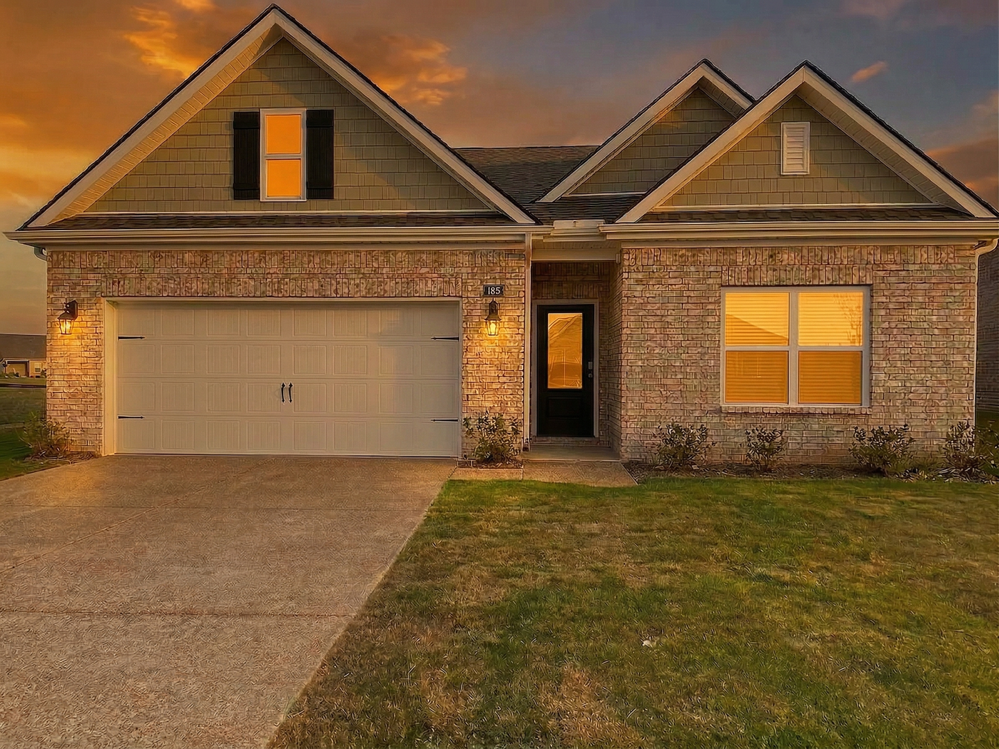 Somerville House: 185 Daisy Drive