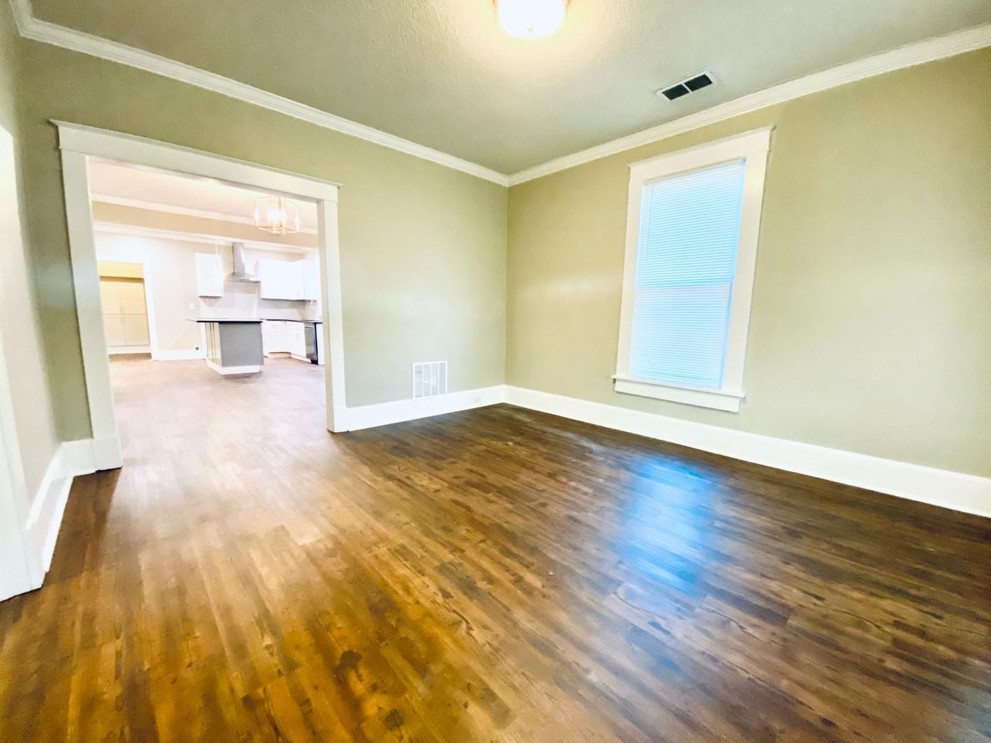 1029 Bruce Street 4 of 12