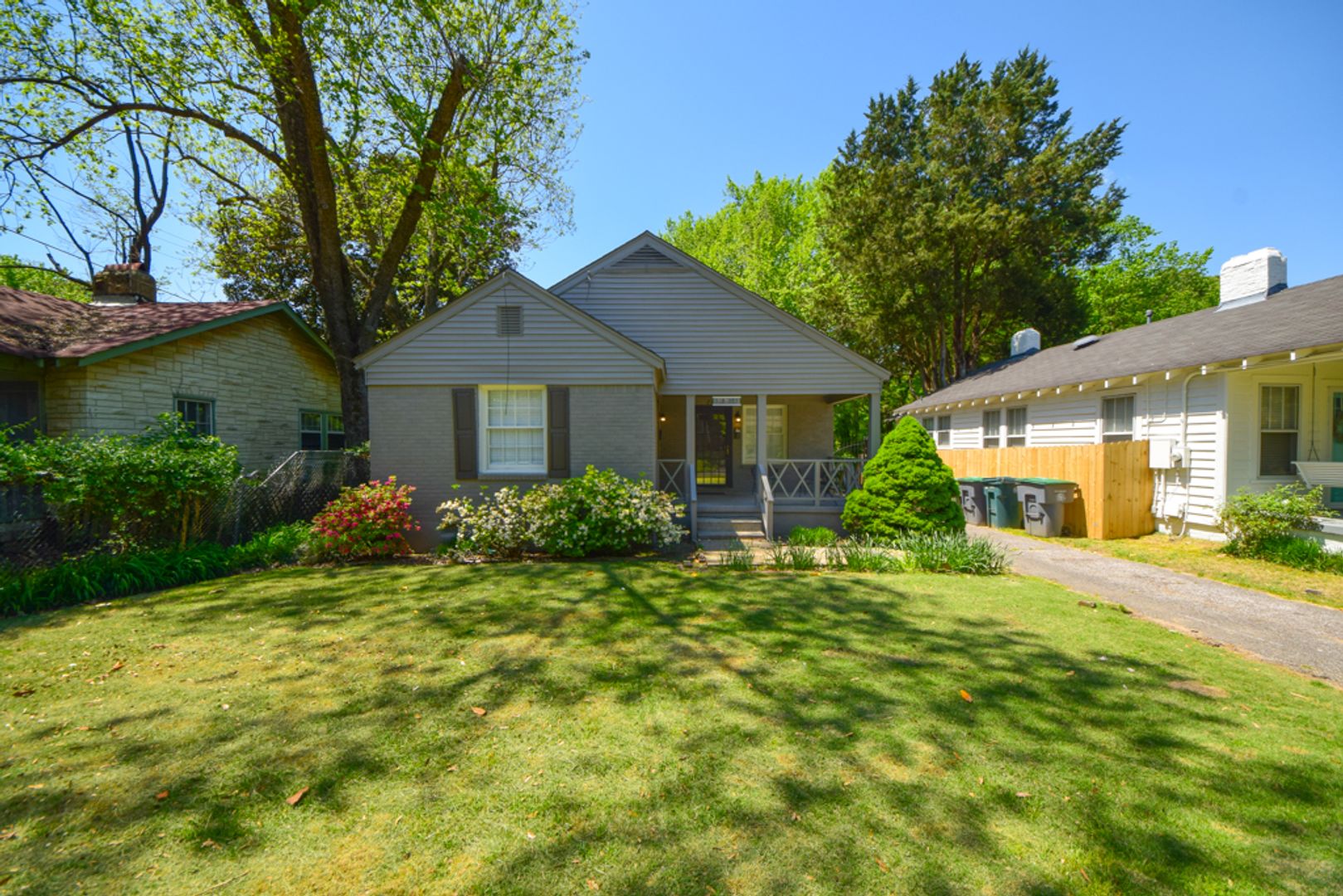 Memphis House: 215 Marne St.