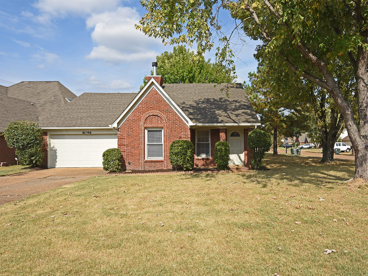 Cordova House: 8096 Ballarat