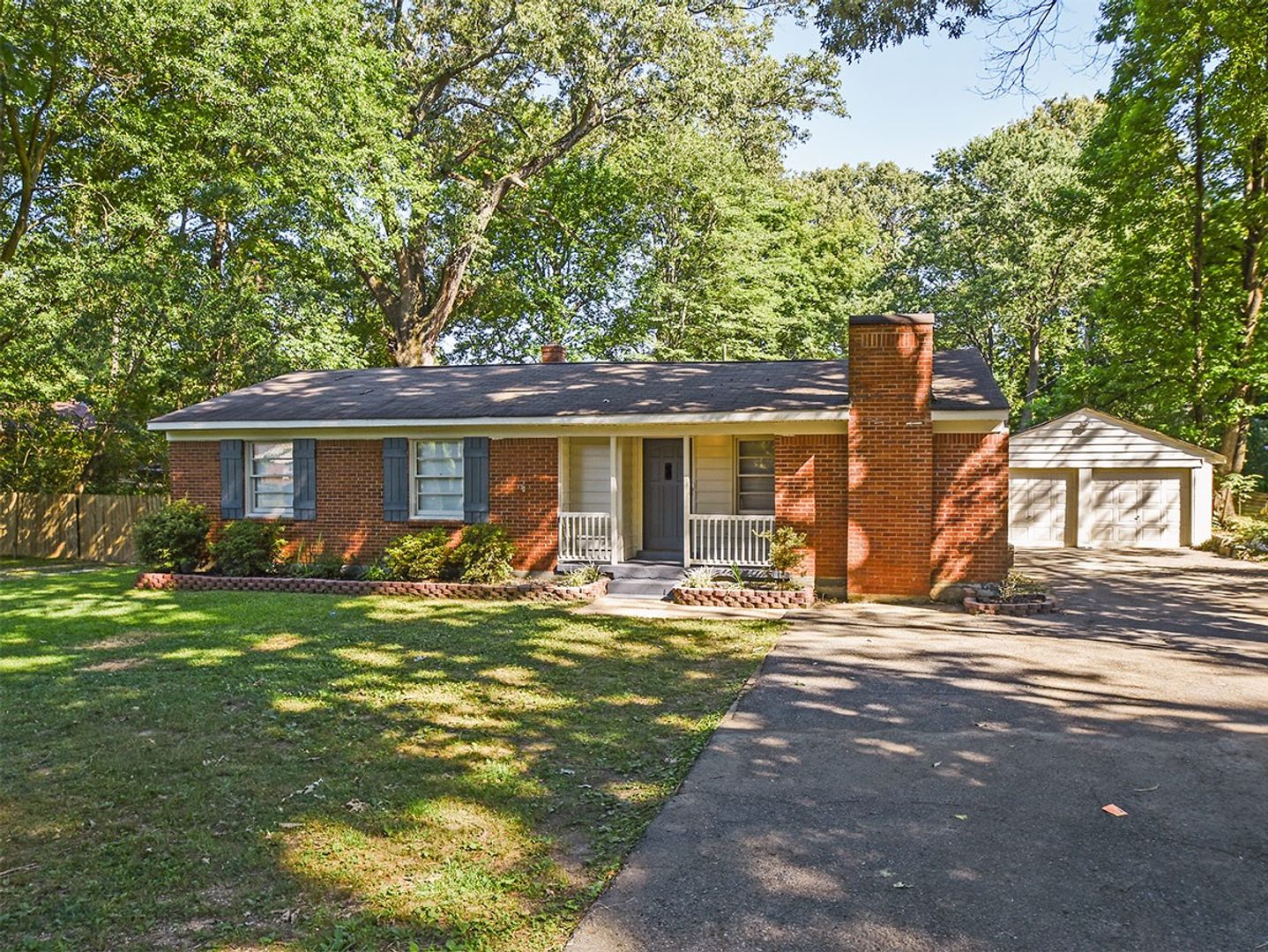 Memphis House: 5360 Blackwell St.