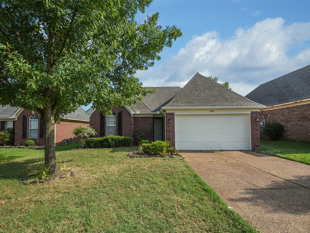 Cordova House: 6946 Naples Dr