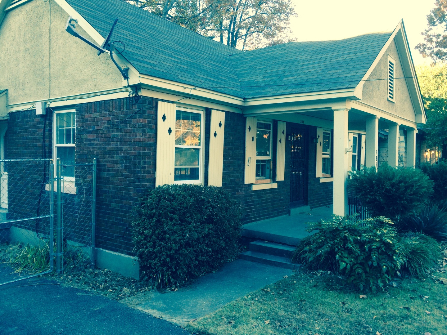 Memphis House: 585 N Avalon S