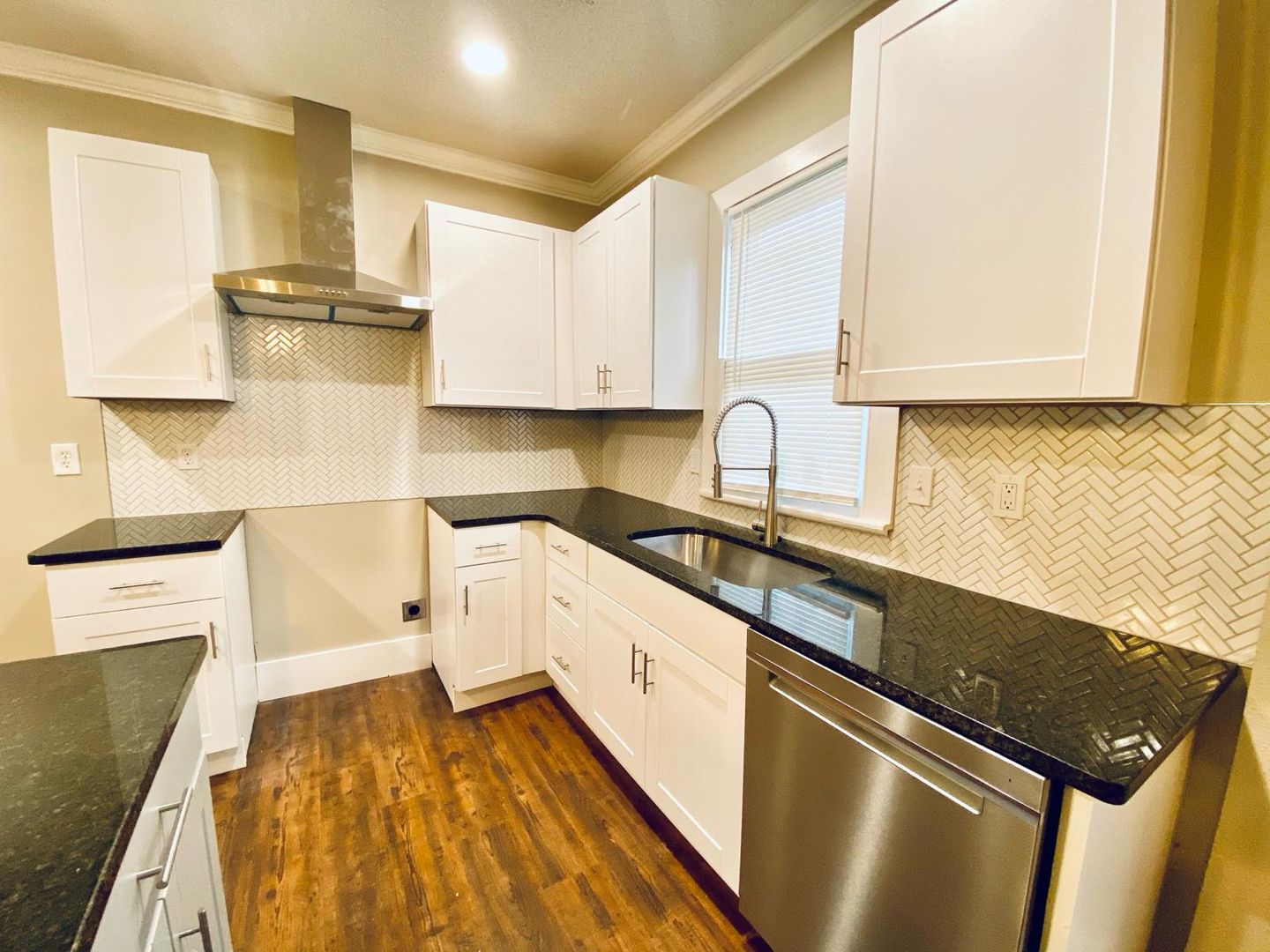 1029 Bruce Street 8 of 12