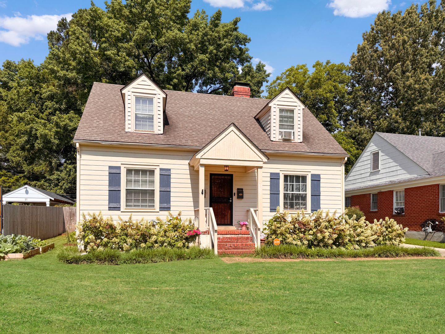 Memphis House: 17 Reese St