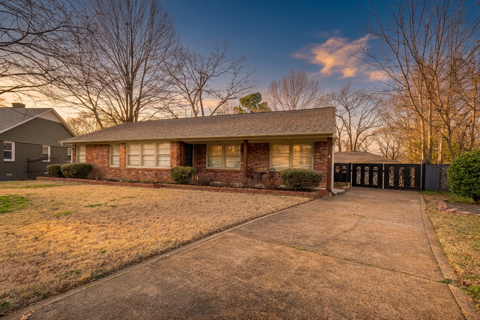 Memphis House: 5110 Mason