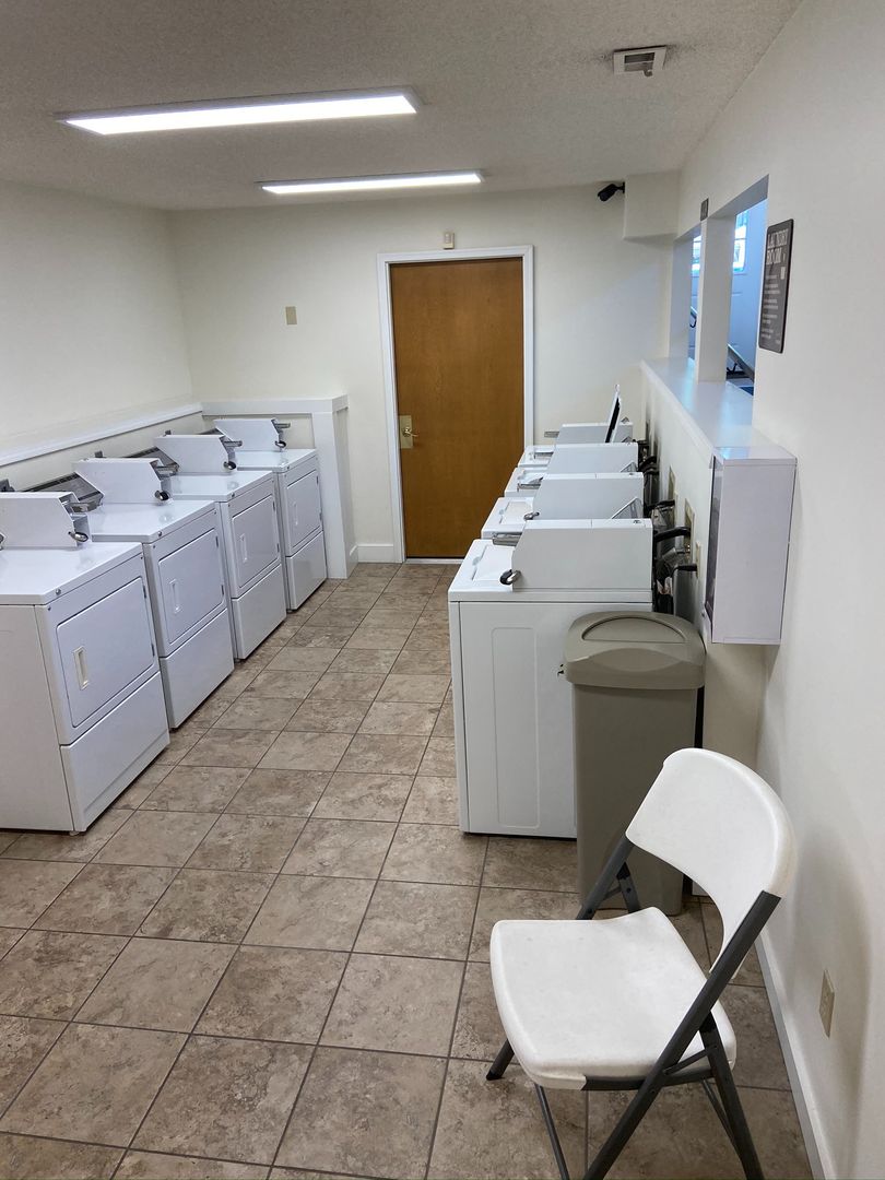 Lawrence Apartment: 1825 Kentucky St.