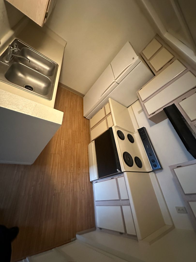 Laughlin House: 3550 Bay Sands Drive #2049