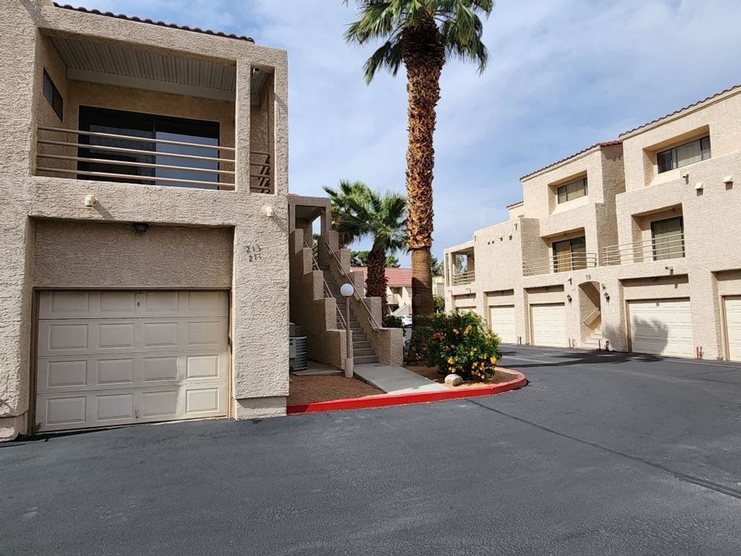 LAUGHLIN Condo: 3827 DESERT MARINA. 213