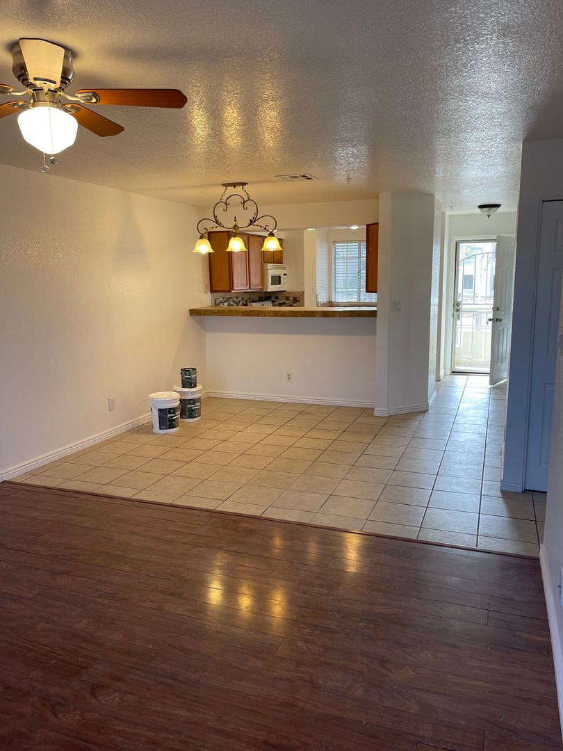 Laughlin Condo: 2016 Mesquite Lane R #202