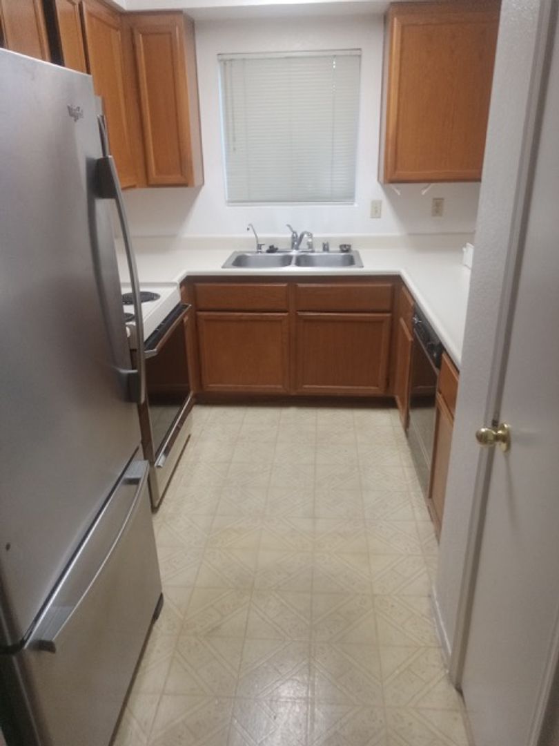 Laughlin Condo: 2242 Aspen Mirror #104