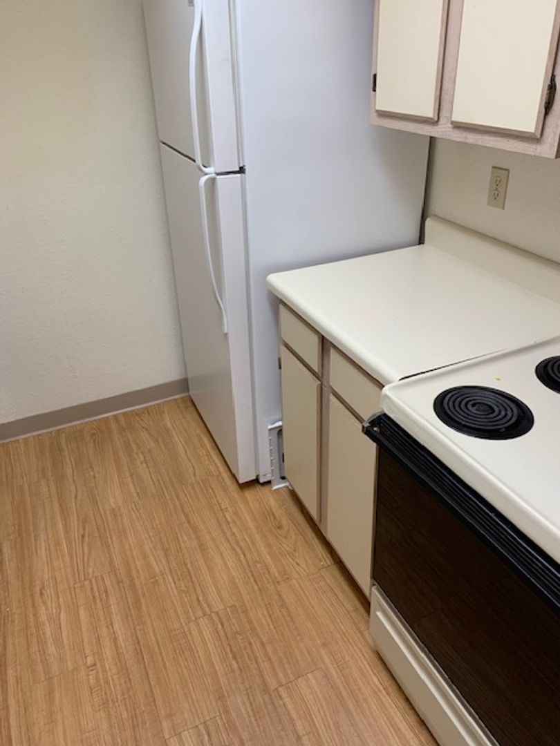 Laughlin House: 3550 Bay Sands Drive #2049