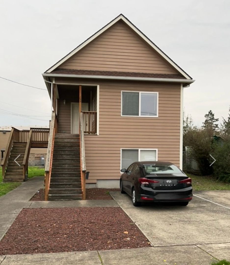 St Helens Apartment: 145 N. 13th