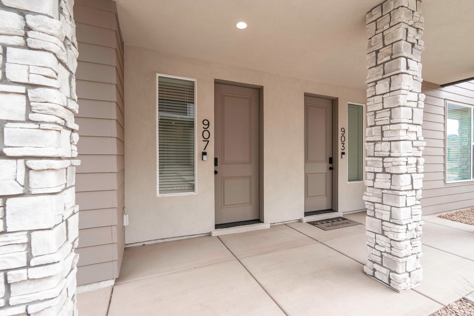 907 W. BRIGHT RIDGE LANE 2 of 12