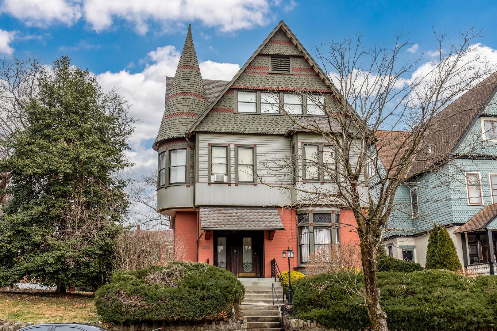 Covington Apartment: 634 Greenup St