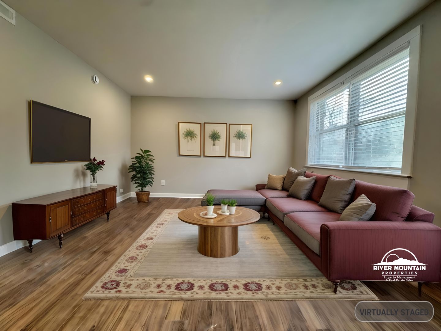 Blacksburg Apartment: 1003 Giles Road