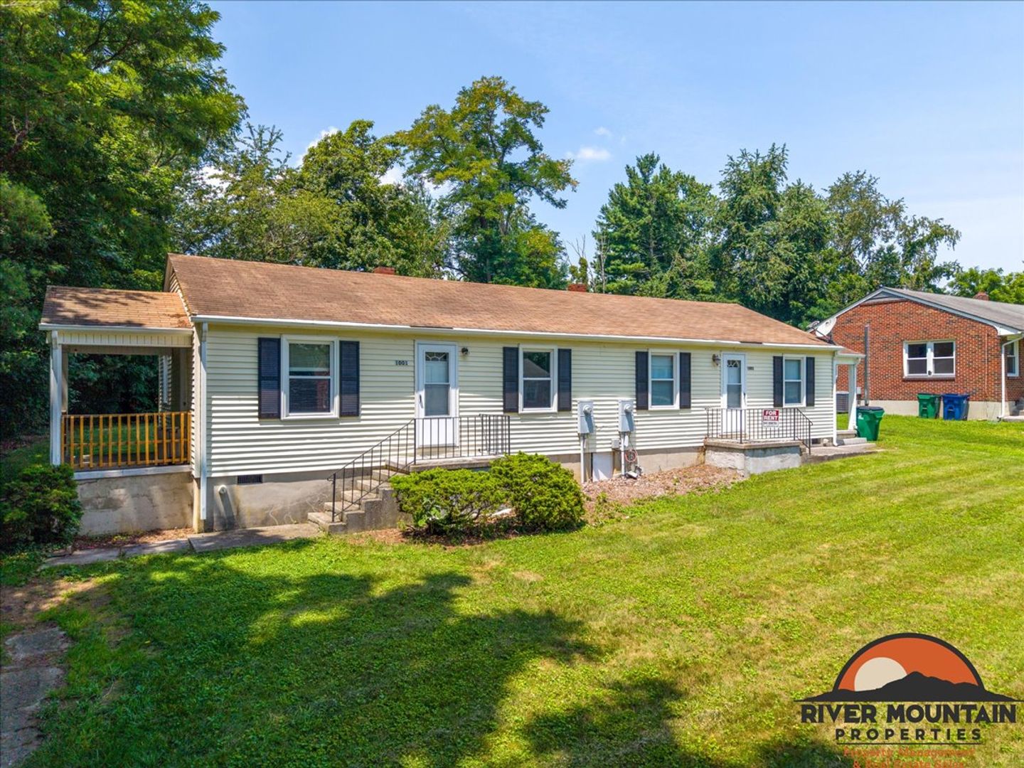 Blacksburg House: 1001 Montgomery St.