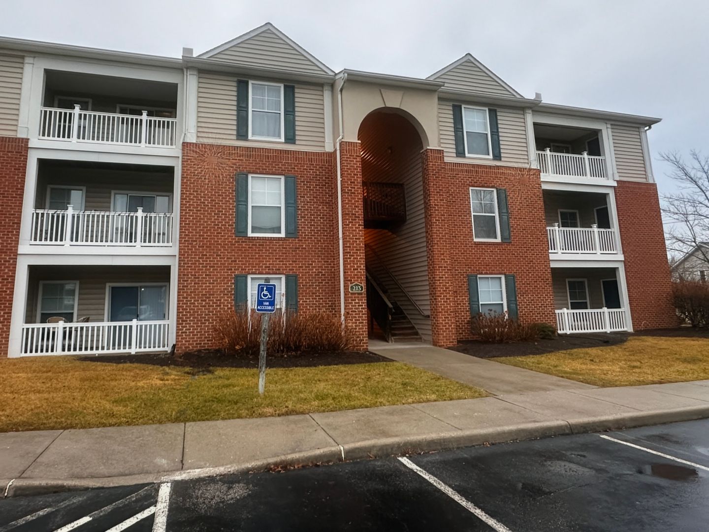 Blacksburg Condo: 213 S. Knollwood Dr Ste 3304
