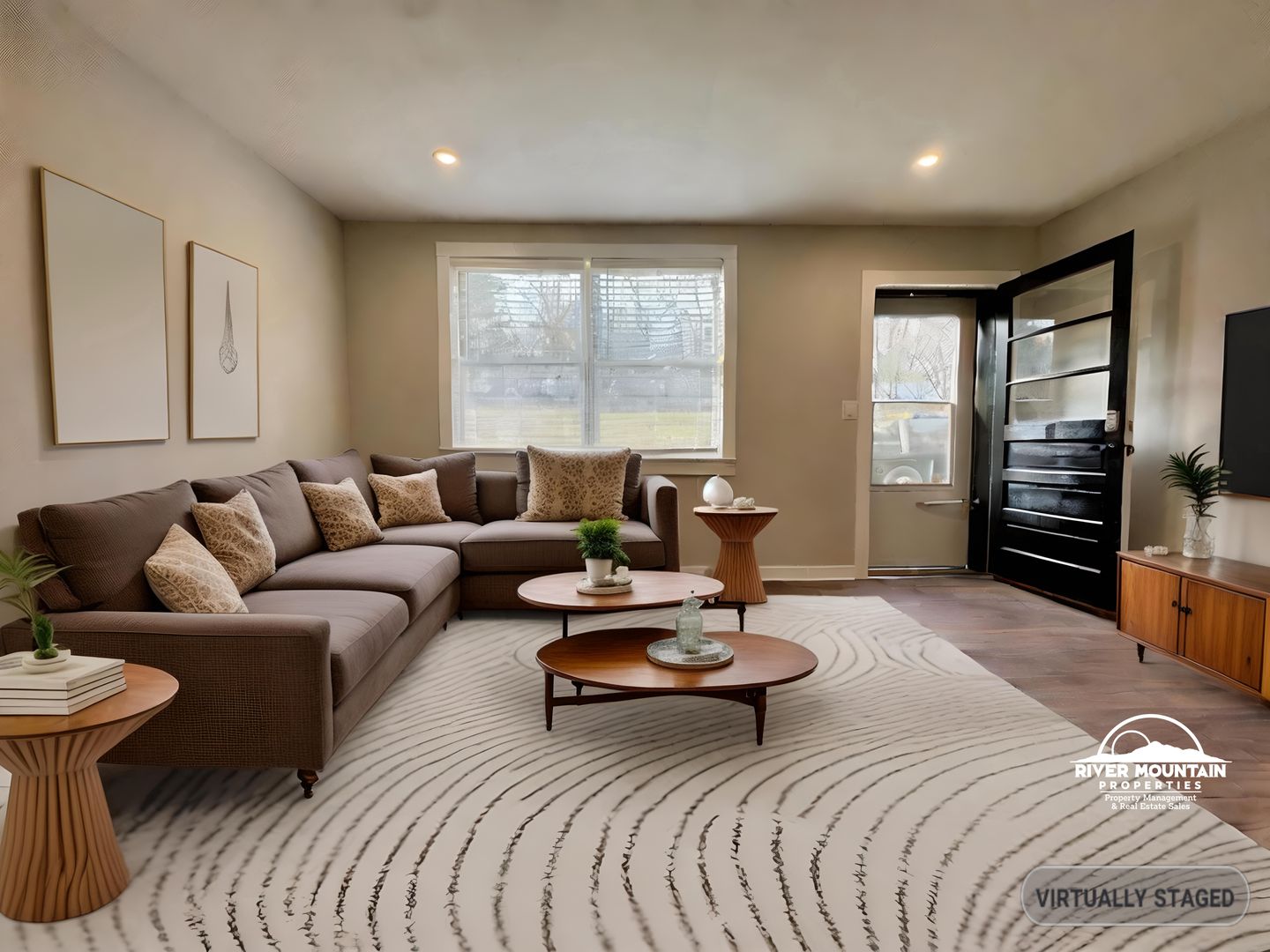 Blacksburg Apartment: 1003 Giles Road