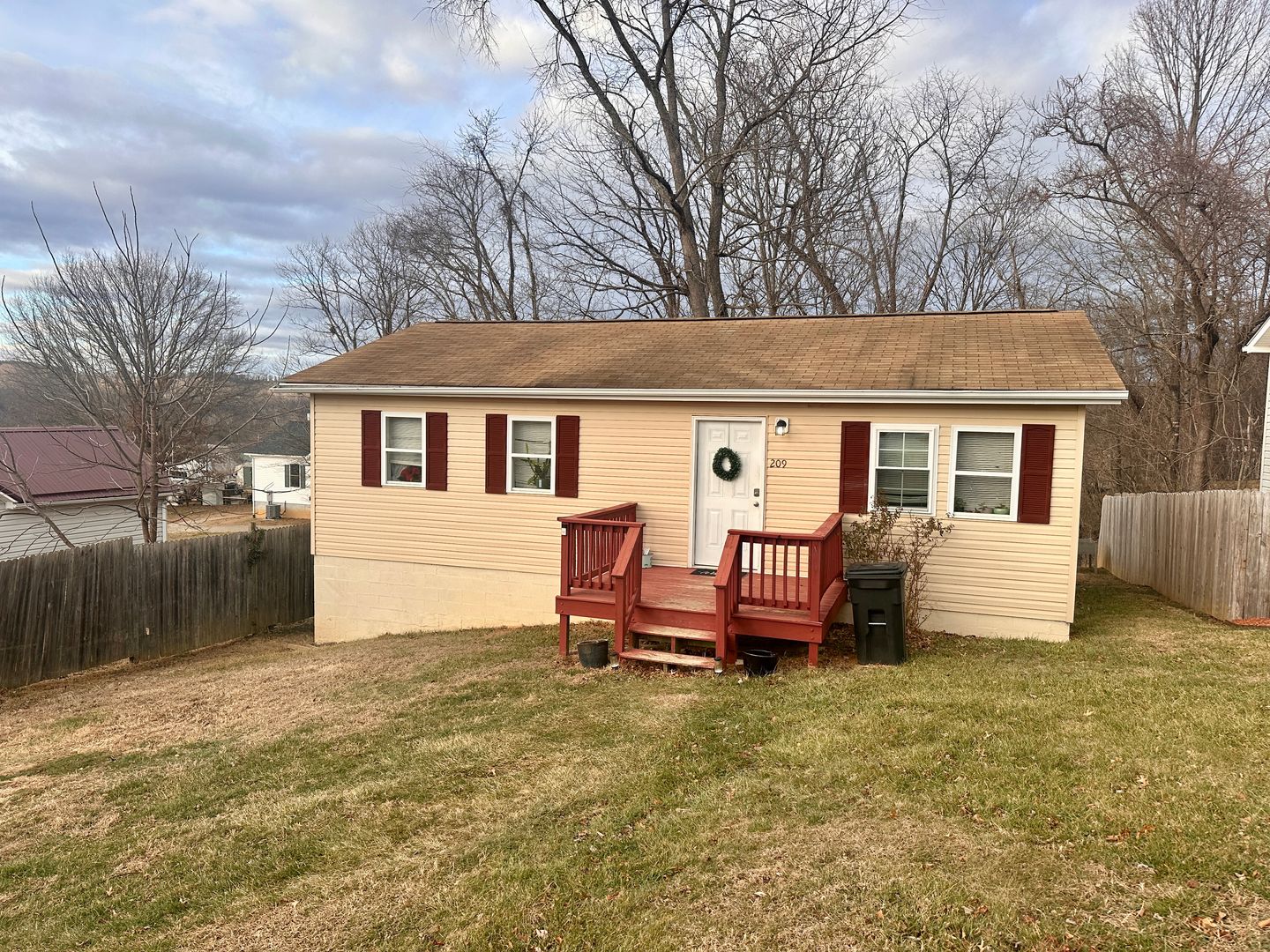 Radford House: 209 Morton St