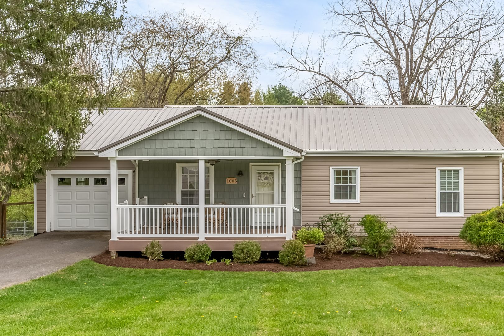 Blacksburg House: 1005 Glade Rd.