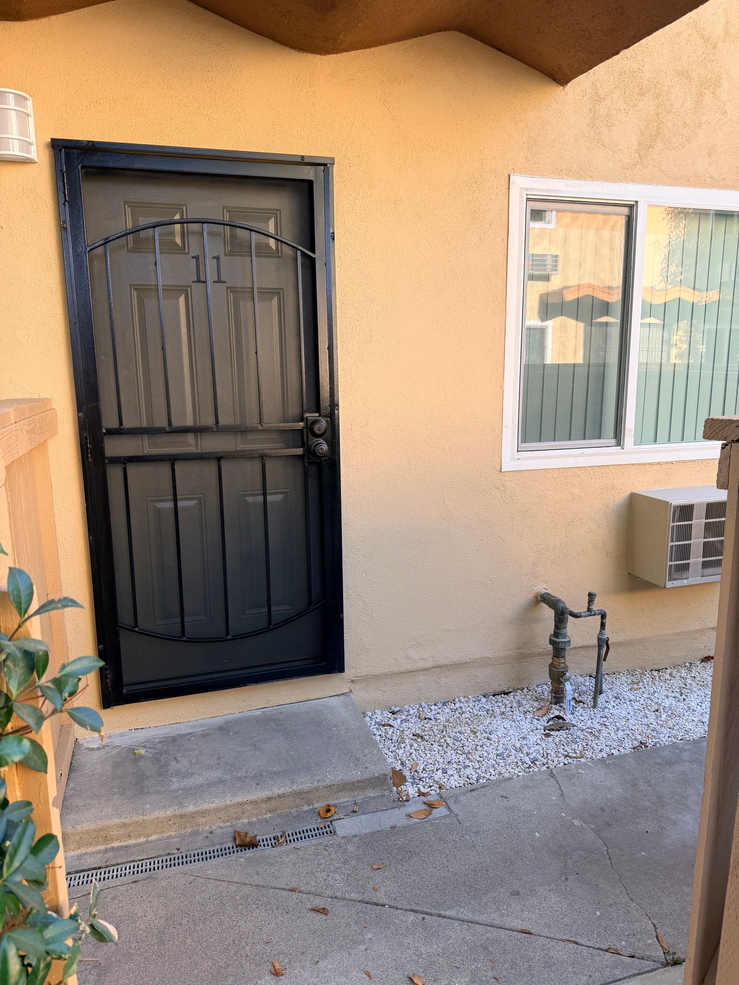 Buena Park Apartment: 8182 7th Street