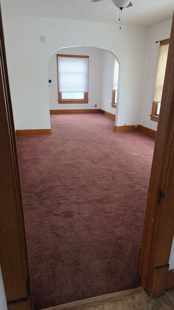 Norfolk House: 210 S 8th St