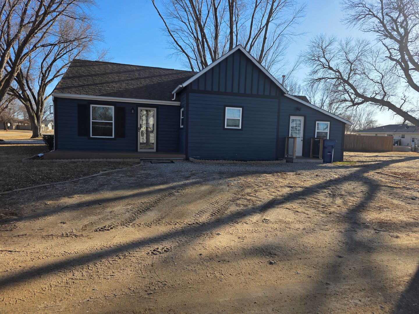 Pierce House: 625 N 5th St