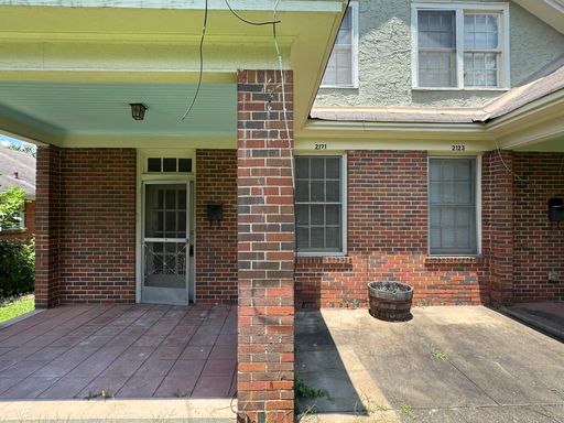 Adorable One Bedroom Apartment