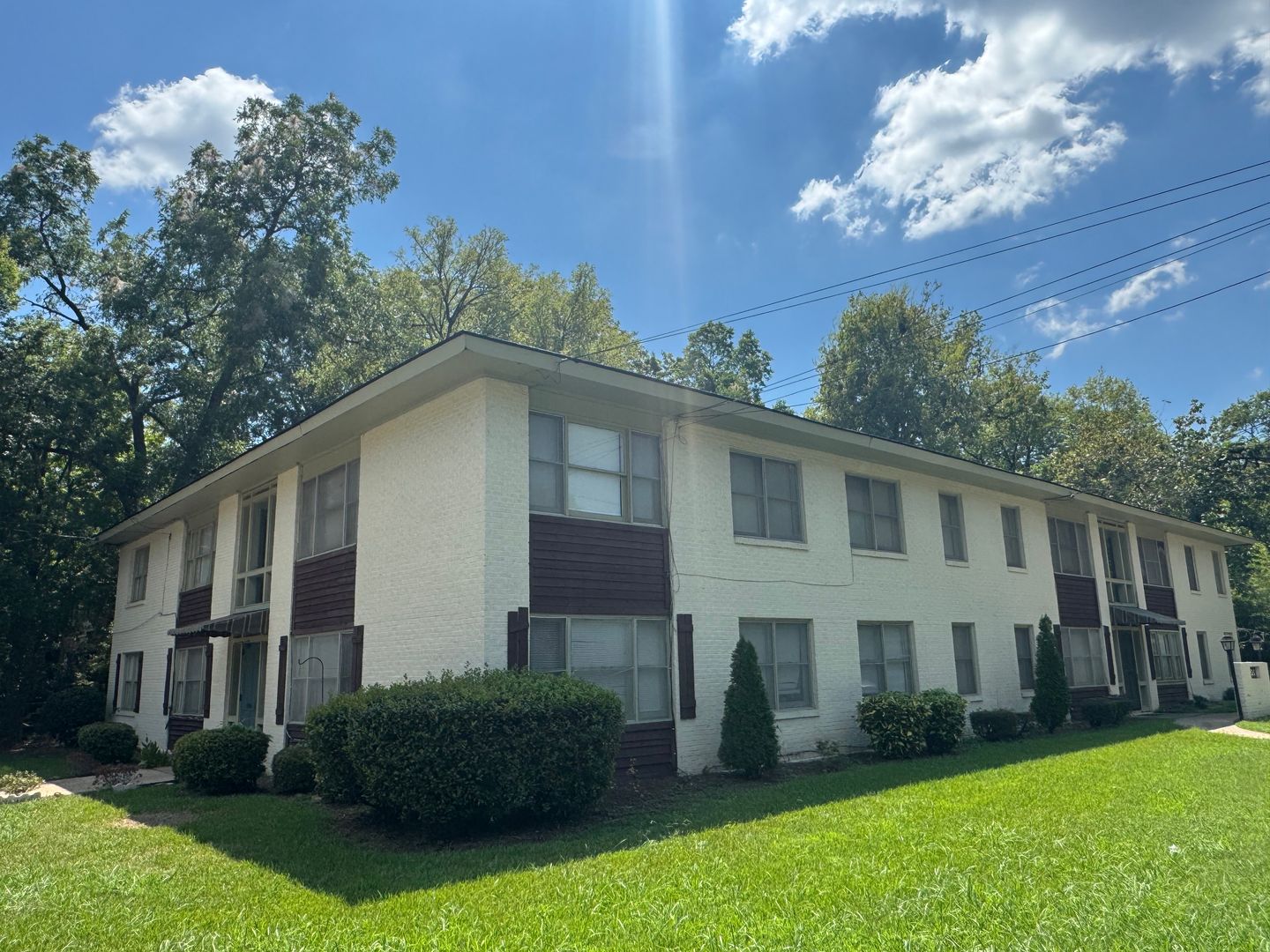 Montgomery Apartment: 3206 Wellington Road
