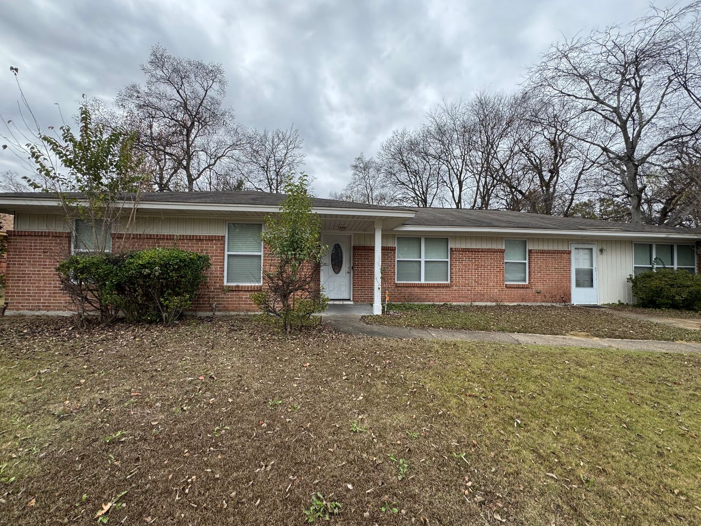Montgomery House: 1930 Talbot Terrace