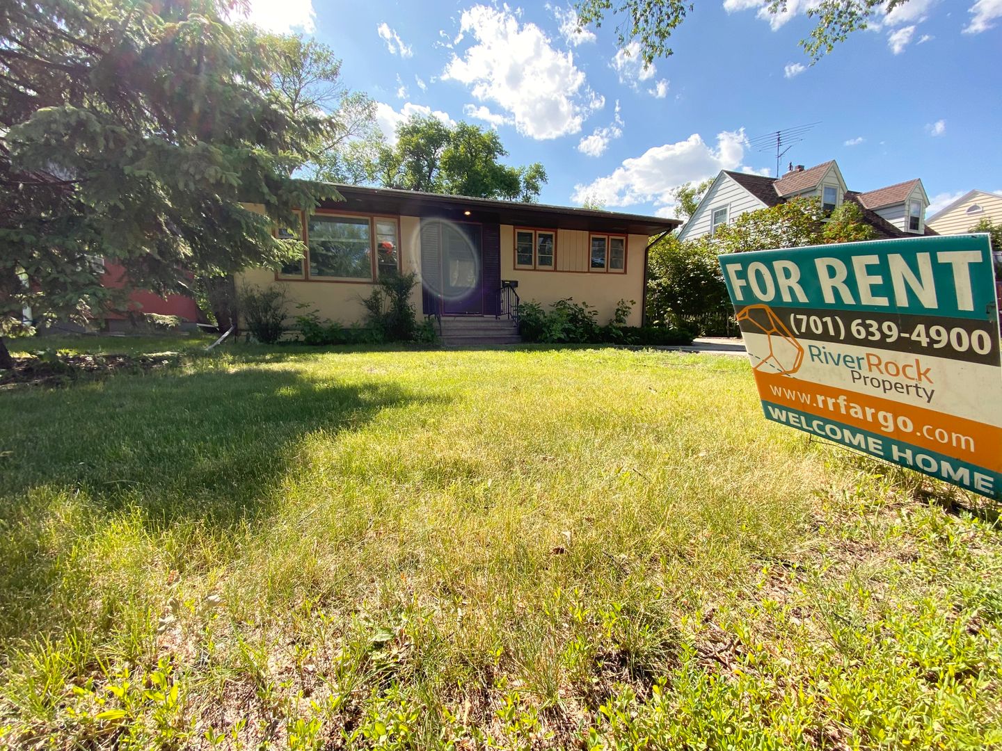 Fargo House: 1430 12th St N