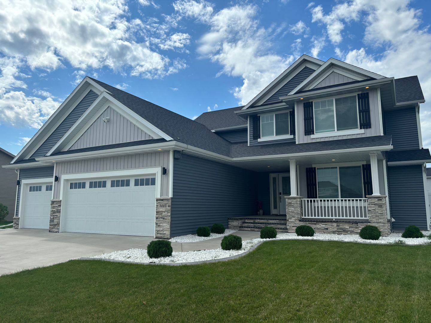 Fargo House: 3665 Valley View Drive S