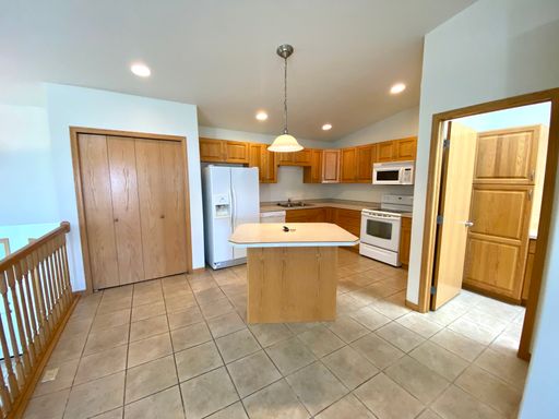 744 34th Ave W, West Fargo, ND 58078