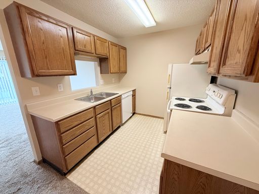 1802 40th St S - 204, Fargo, ND 58103