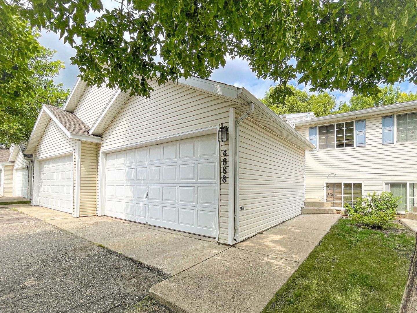 Fargo Townhome: 4842 10th Avenue SW