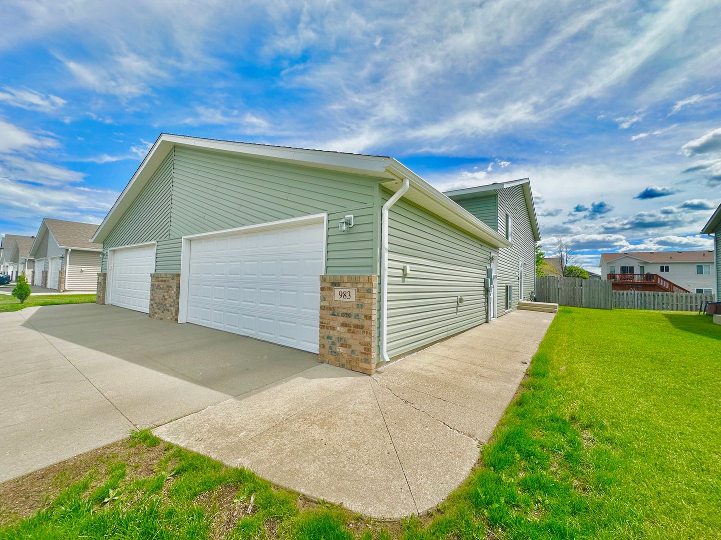 West Fargo Townhome: 983 42nd Ave W