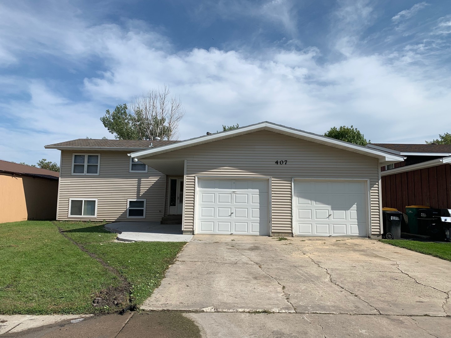 West Fargo Apartment: 407 5th St E