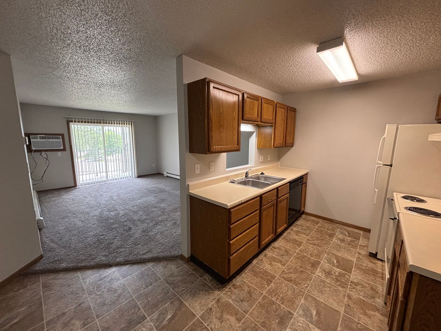 Fargo Apartment: 1802 40th St S